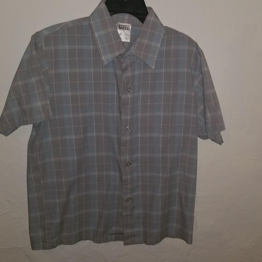 Simple button down shirt for boys